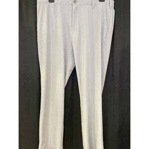 Adidas Men's Gray Golf Pants/ Flat front/Casual Size 38x32 SKU 4950